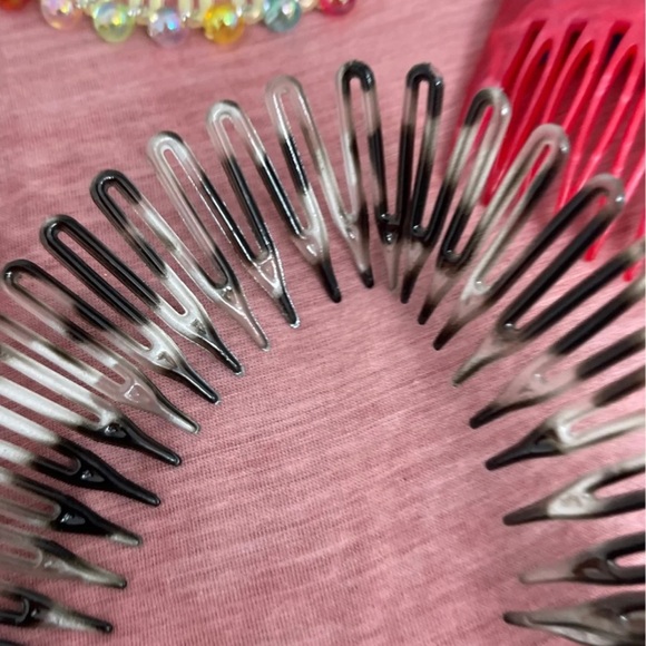 Hair Accessories (Lot of 22) - Picture 8 of 9